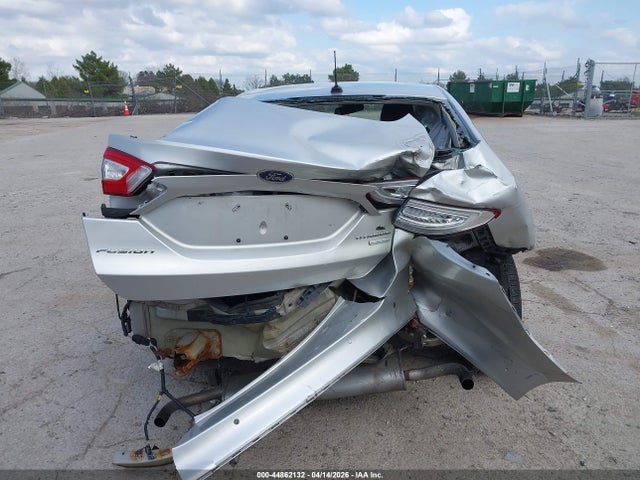 2015 Ford Fusion Titanium მანქანა იყიდება აუქციონზე, vin: 3FA6P0K95FR220637, აუქციონის ნომერი: 44862132