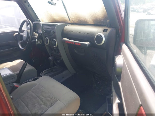 2008 Jeep Wrangler Unlimited Sahara მანქანა იყიდება აუქციონზე, vin: 1J8GA59108L588392, აუქციონის ნომერი: 44862152