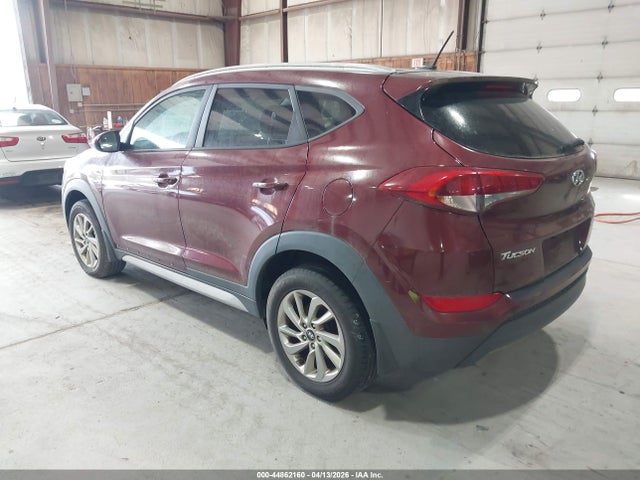 2017 HYUNDAI TUCSON KM8J3CA49HU456447 Photo 2