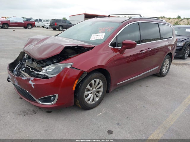 Chrysler Pacifica Touring L 2019 2C4RC1BG2KR624745 Image 2