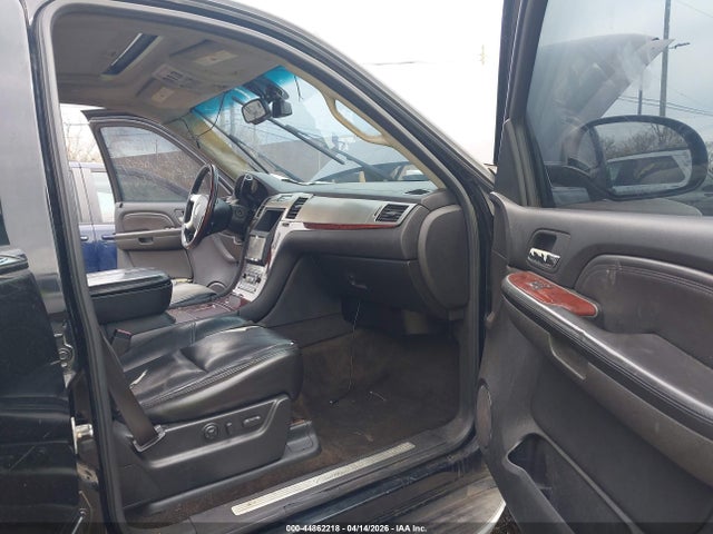 2007 Cadillac Escalade Esv Standard მანქანა იყიდება აუქციონზე, vin: 1GYFK66887R425812, აუქციონის ნომერი: 44862218