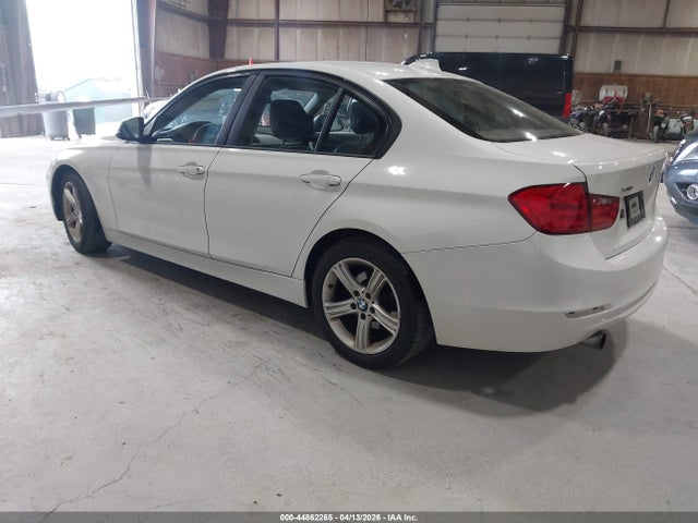 2014 BMW 320I WBA3C3G52ENS68241 Photo 2
