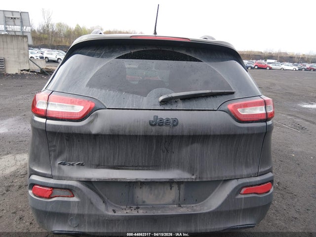 2017 Jeep Cherokee Altitude 4x4 მანქანა იყიდება აუქციონზე, vin: 1C4PJMAB9HW655592, აუქციონის ნომერი: 44862317