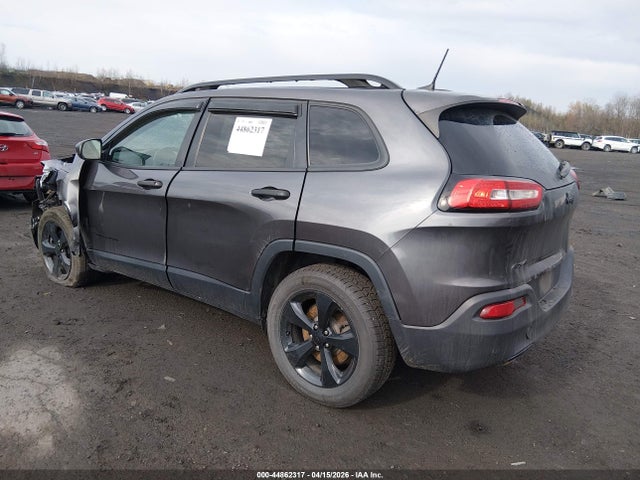 2017 Jeep Cherokee Altitude 4x4 მანქანა იყიდება აუქციონზე, vin: 1C4PJMAB9HW655592, აუქციონის ნომერი: 44862317