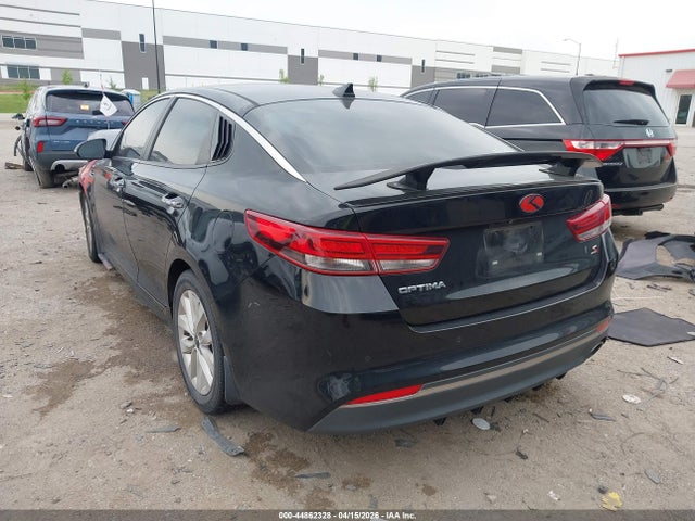 Продаж на аукціоні авто 2018 Kia Optima S, vin: 5XXGT4L39JG202774, номер лоту: 44862328