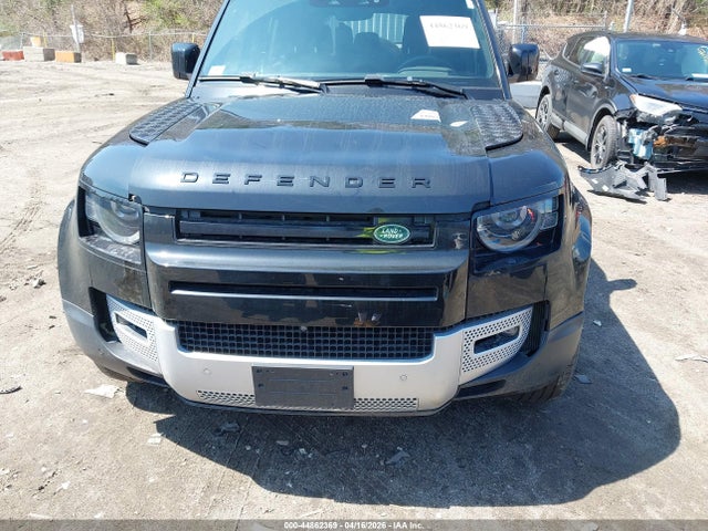 Продаж на аукціоні авто 2023 Land Rover Defender 110 S, vin: SALEJ7EX6P2121799, номер лоту: 44862369
