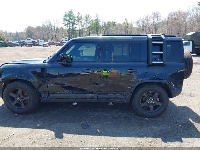 Продаж на аукціоні авто 2023 Land Rover Defender 110 S, vin: SALEJ7EX6P2121799, номер лоту: 44862369