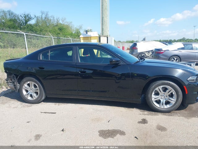 44862396 :رقم المزاد ، 2C3CDXBG0NH137919 vin ، 2022 Dodge Charger Sxt Rwd مزاد بيع