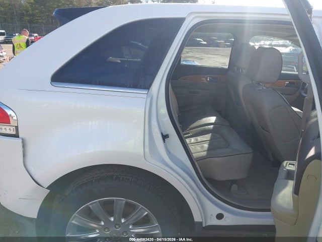 Продажа на аукционе авто 2014 Lincoln Mkx, vin: 2LMDJ6JK5EBL14847, номер лота: 44862420