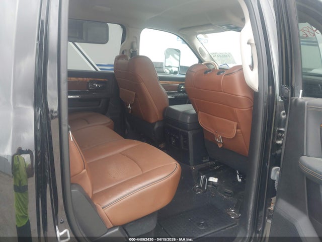 44862430 :رقم المزاد ، 3C63RRKL8DG567497 vin ، 2013 Ram 3500 Laramie Longhorn مزاد بيع