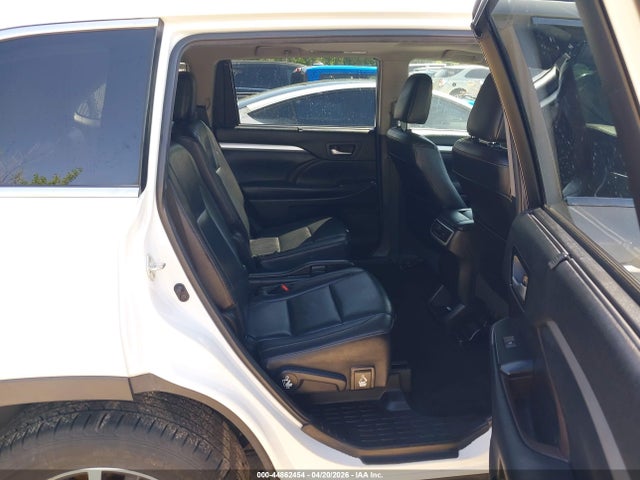 44862454 :رقم المزاد ، 5TDJZRFH7KS574008 vin ، 2019 Toyota Highlander Xle مزاد بيع