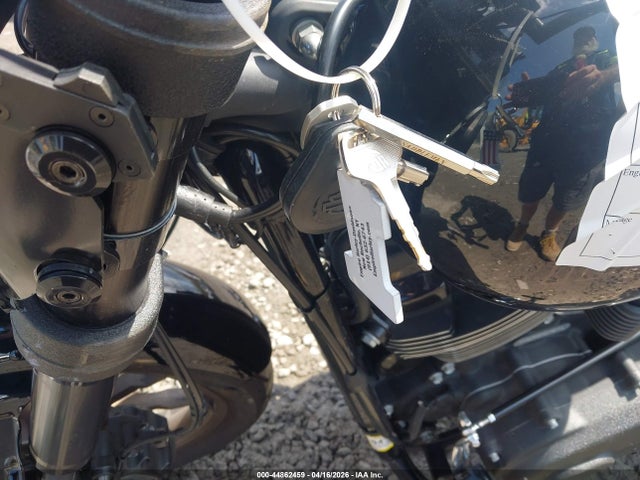 Harley-Davidson FXLRS 2023 1HD1YWZ13PB056555 Image 11