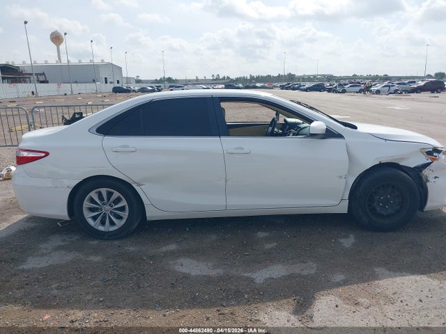 Aukcja sprzedaży 2016 Toyota Camry Le, vin: 4T1BF1FK6GU543812, numer aukcji: 44862490