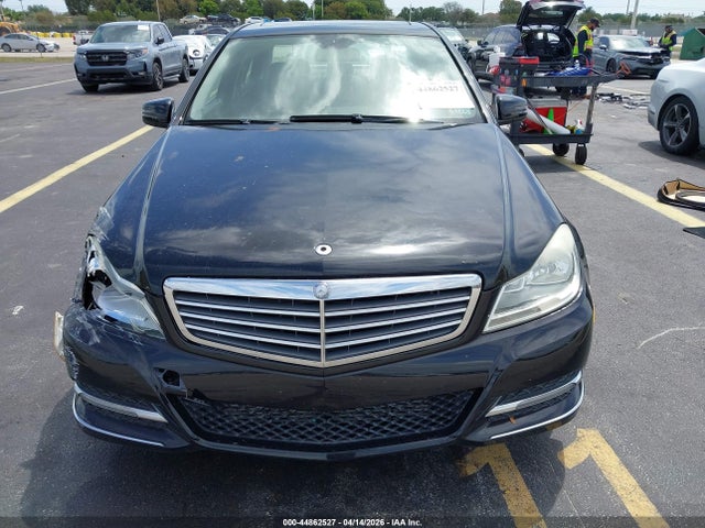Продаж на аукціоні авто 2013 Mercedes-benz C 250 Luxury, vin: WDDGF4HB9DR269924, номер лоту: 44862527