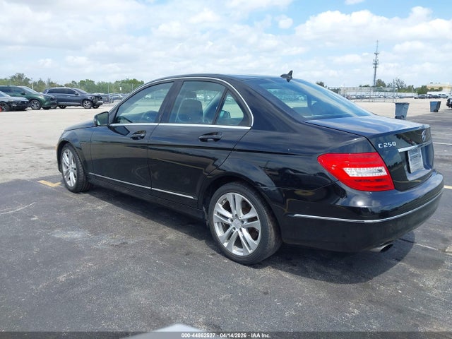 Продаж на аукціоні авто 2013 Mercedes-benz C 250 Luxury, vin: WDDGF4HB9DR269924, номер лоту: 44862527