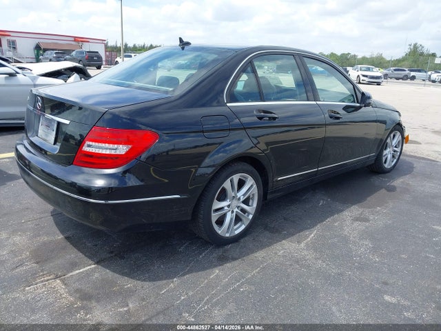 Продаж на аукціоні авто 2013 Mercedes-benz C 250 Luxury, vin: WDDGF4HB9DR269924, номер лоту: 44862527