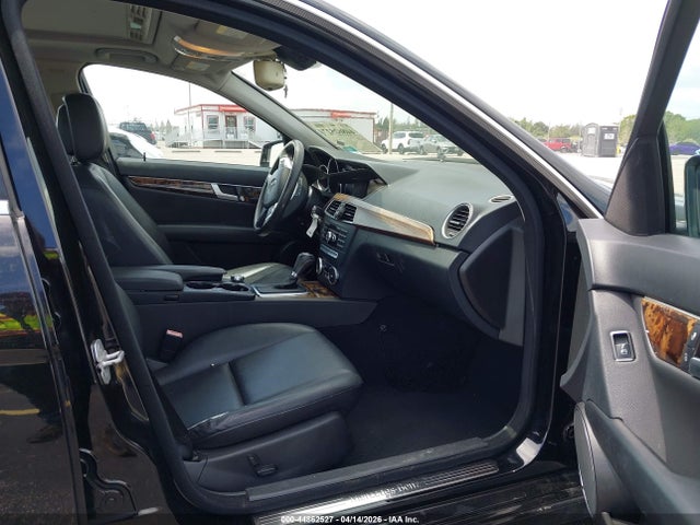 Продаж на аукціоні авто 2013 Mercedes-benz C 250 Luxury, vin: WDDGF4HB9DR269924, номер лоту: 44862527