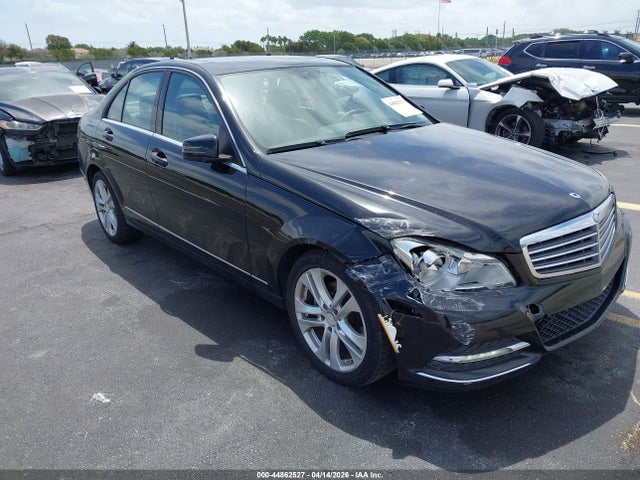 Продаж на аукціоні авто 2013 Mercedes-benz C 250 Luxury, vin: WDDGF4HB9DR269924, номер лоту: 44862527