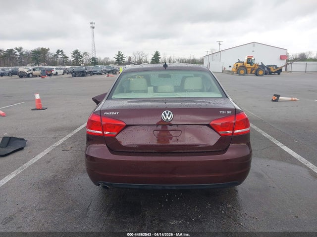 1VWBT7A32EC100489 Volkswagen Passat 1.8t Se