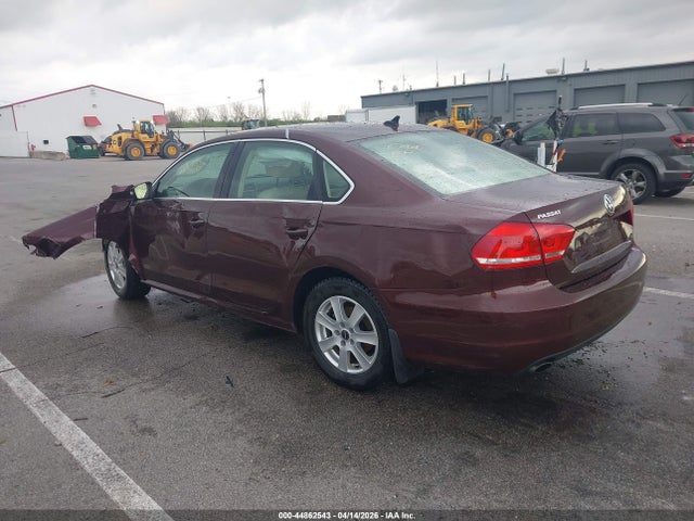 1VWBT7A32EC100489 Volkswagen Passat 1.8t Se
