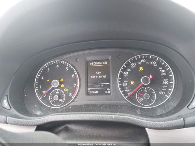 1VWBT7A32EC100489 Volkswagen Passat 1.8t Se