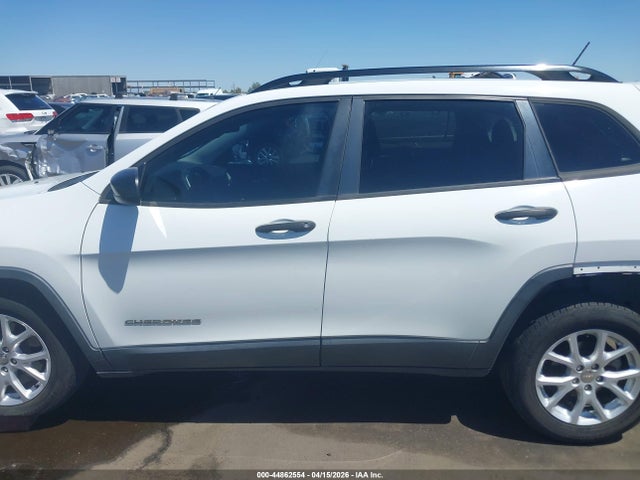 1C4PJLAB7GW312644 Jeep Cherokee Sport
