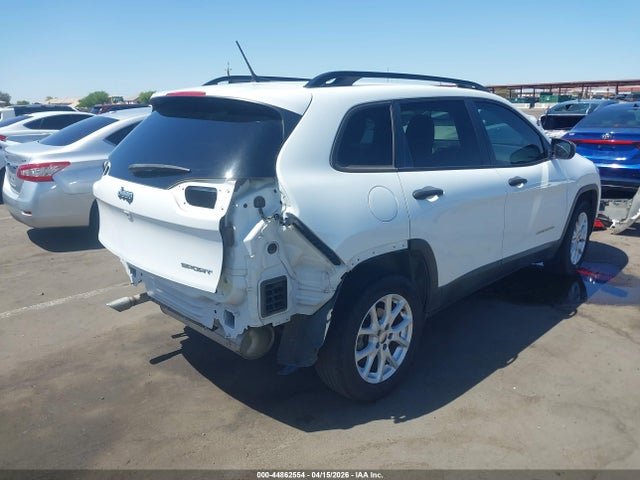 1C4PJLAB7GW312644 Jeep Cherokee Sport