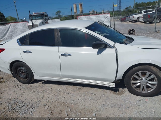 Nissan Altima 2.5 S 2016 1N4AL3AP1GN361474 Image 13
