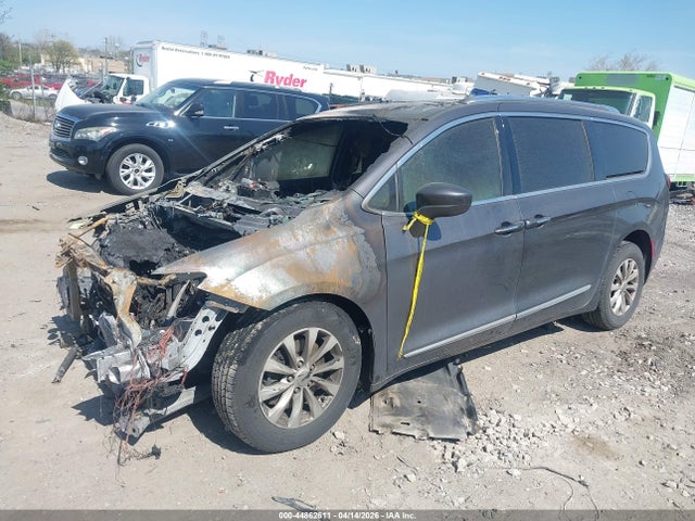Aukcja sprzedaży 2018 Chrysler Pacifica Touring L, vin: 2C4RC1BG2JR365687, numer aukcji: 44862611