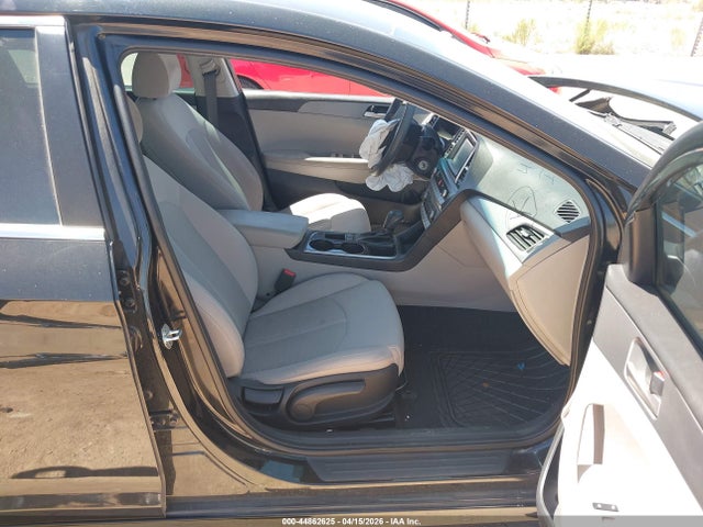 Продаж на аукціоні авто 2019 Hyundai Sonata Se, vin: 5NPE24AF0KH820191, номер лоту: 44862625