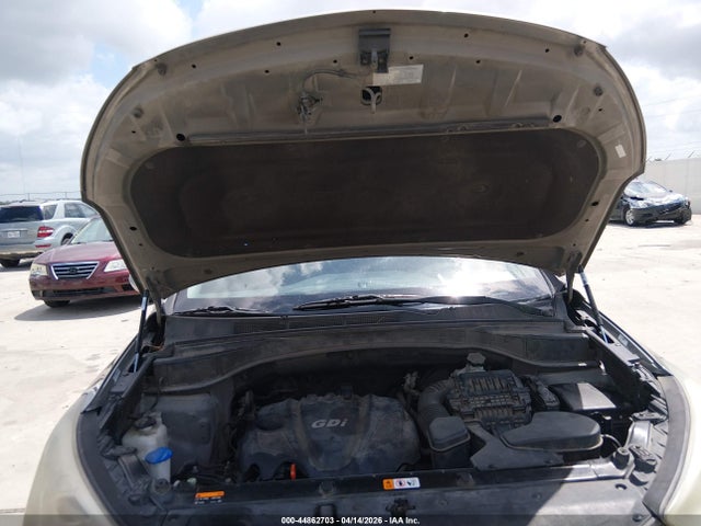 Продаж на аукціоні авто 2013 Hyundai Santa Fe Sport, vin: 5XYZT3LB2DG044322, номер лоту: 44862703