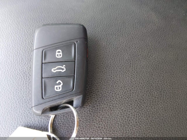 2019 Volkswagen Atlas 2.0t Se მანქანა იყიდება აუქციონზე, vin: 1V2DP2CA2KC598637, აუქციონის ნომერი: 44862708