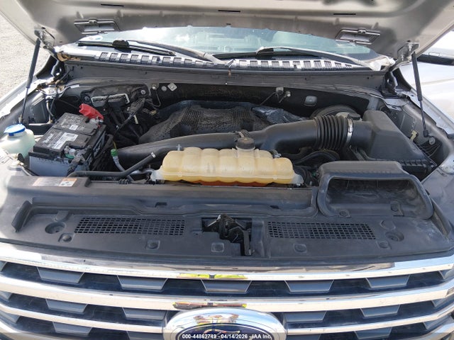 2018 Ford Expedition Xlt მანქანა იყიდება აუქციონზე, vin: 1FMJU1HT1JEA27270, აუქციონის ნომერი: 44862749