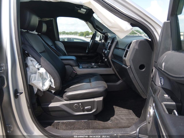 2018 Ford Expedition Xlt მანქანა იყიდება აუქციონზე, vin: 1FMJU1HT1JEA27270, აუქციონის ნომერი: 44862749