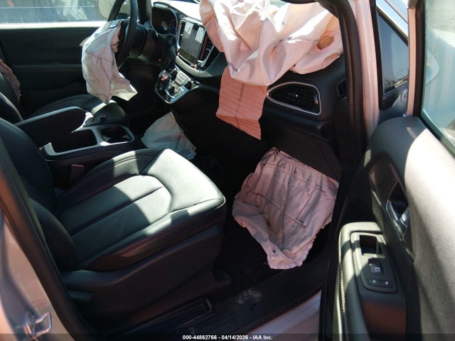 2026 CHRYSLER PACIFICA 2C4RC1BG0TR204984 Photo 4