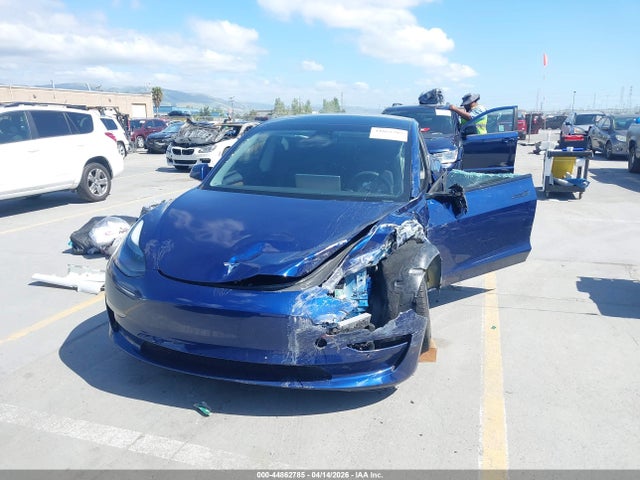 2022 Tesla Model 3 Rear-wheel Drive მანქანა იყიდება აუქციონზე, vin: 5YJ3E1EA3NF143202, აუქციონის ნომერი: 44862785