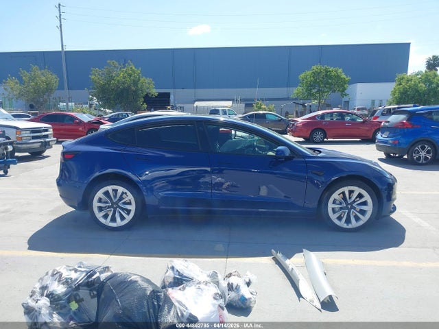 2022 Tesla Model 3 Rear-wheel Drive მანქანა იყიდება აუქციონზე, vin: 5YJ3E1EA3NF143202, აუქციონის ნომერი: 44862785