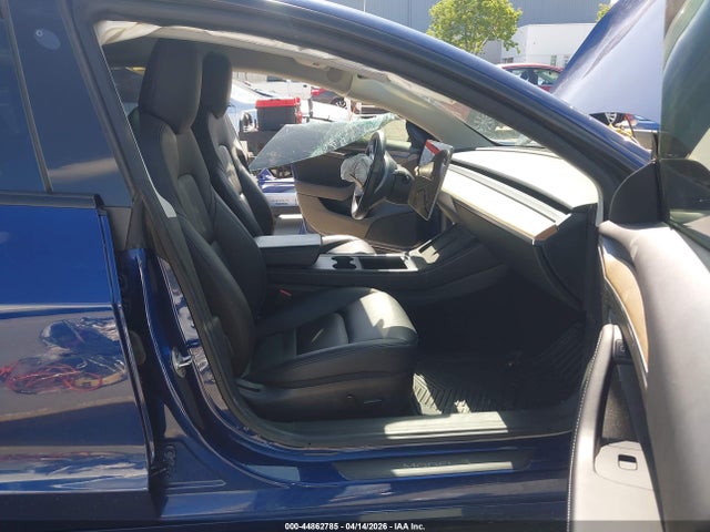 2022 Tesla Model 3 Rear-wheel Drive მანქანა იყიდება აუქციონზე, vin: 5YJ3E1EA3NF143202, აუქციონის ნომერი: 44862785