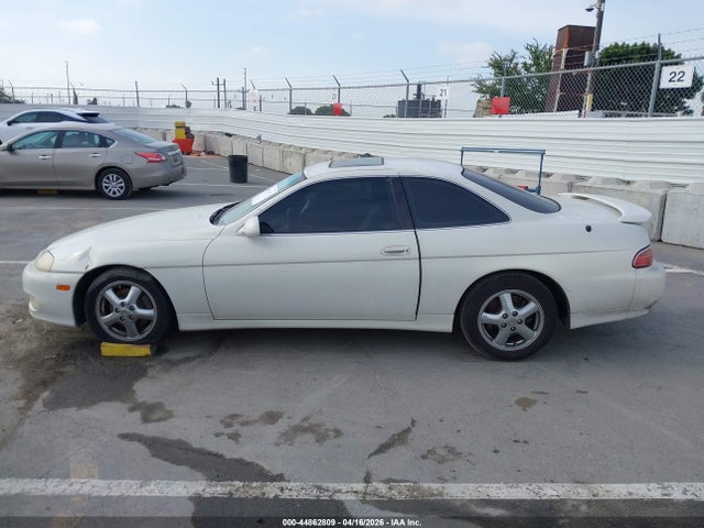1999 Lexus Sc 300 მანქანა იყიდება აუქციონზე, vin: JT8CD32Z2X1005945, აუქციონის ნომერი: 44862809