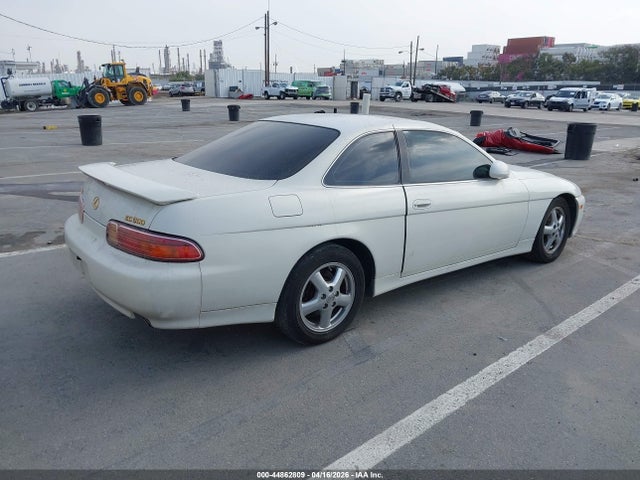 1999 Lexus Sc 300 მანქანა იყიდება აუქციონზე, vin: JT8CD32Z2X1005945, აუქციონის ნომერი: 44862809