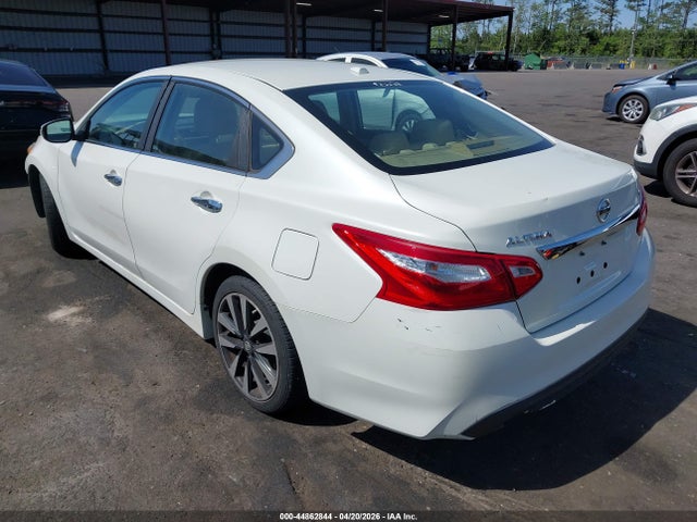 2017 Nissan Altima 2.5 Sl მანქანა იყიდება აუქციონზე, vin: 1N4AL3AP0HC185630, აუქციონის ნომერი: 44862844