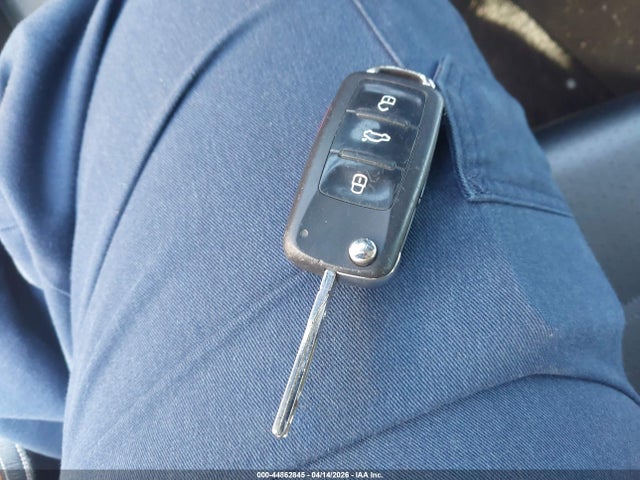 2014 VOLKSWAGEN PASSAT 1VWAT7A37EC028409 Photo 10