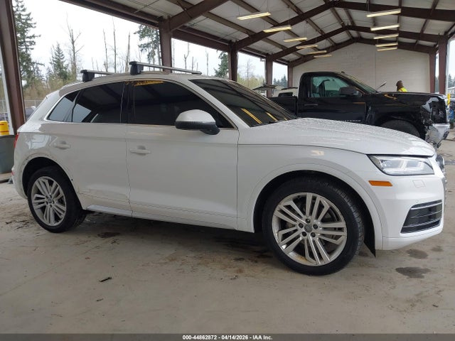 WA1CNAFY5J2199564 Audi Q5 2.0t Premium/2.0t Tech Premium