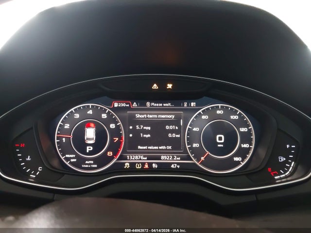 WA1CNAFY5J2199564 Audi Q5 2.0t Premium/2.0t Tech Premium