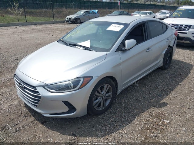 44862902 :رقم المزاد ، 5NPD84LF3JH300220 vin ، 2018 Hyundai Elantra Sel مزاد بيع
