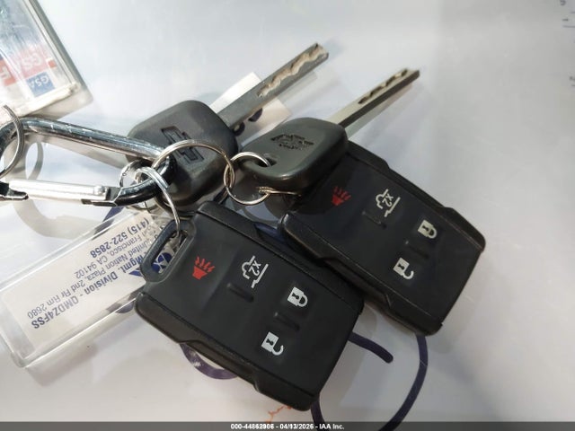 2018 CHEVROLET SUBURBAN 1GNSKKEC0JR181963 Photo 10