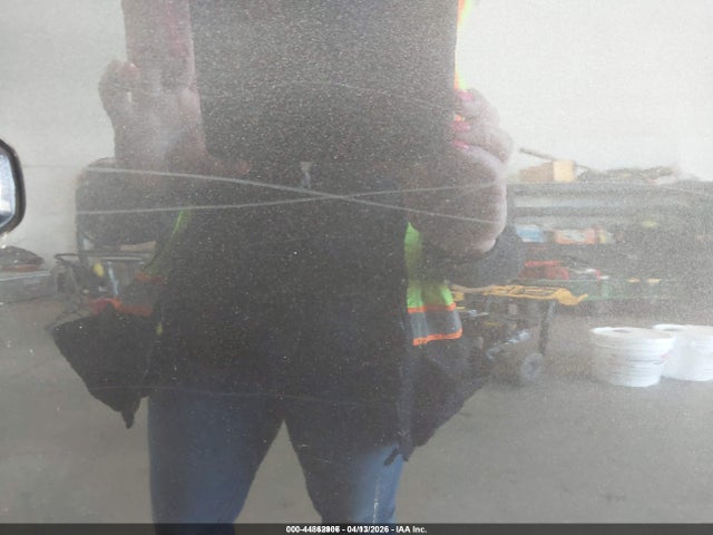 2018 CHEVROLET SUBURBAN 1GNSKKEC0JR181963 Photo 5