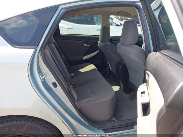 Toyota Prius Three 2014 JTDKN3DU2E1814564 Image 8