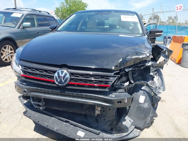 3VWD67AJ5GM262648 Volkswagen Jetta 1.4t Se