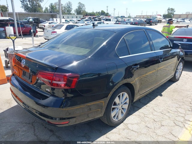 3VWD67AJ5GM262648 Volkswagen Jetta 1.4t Se